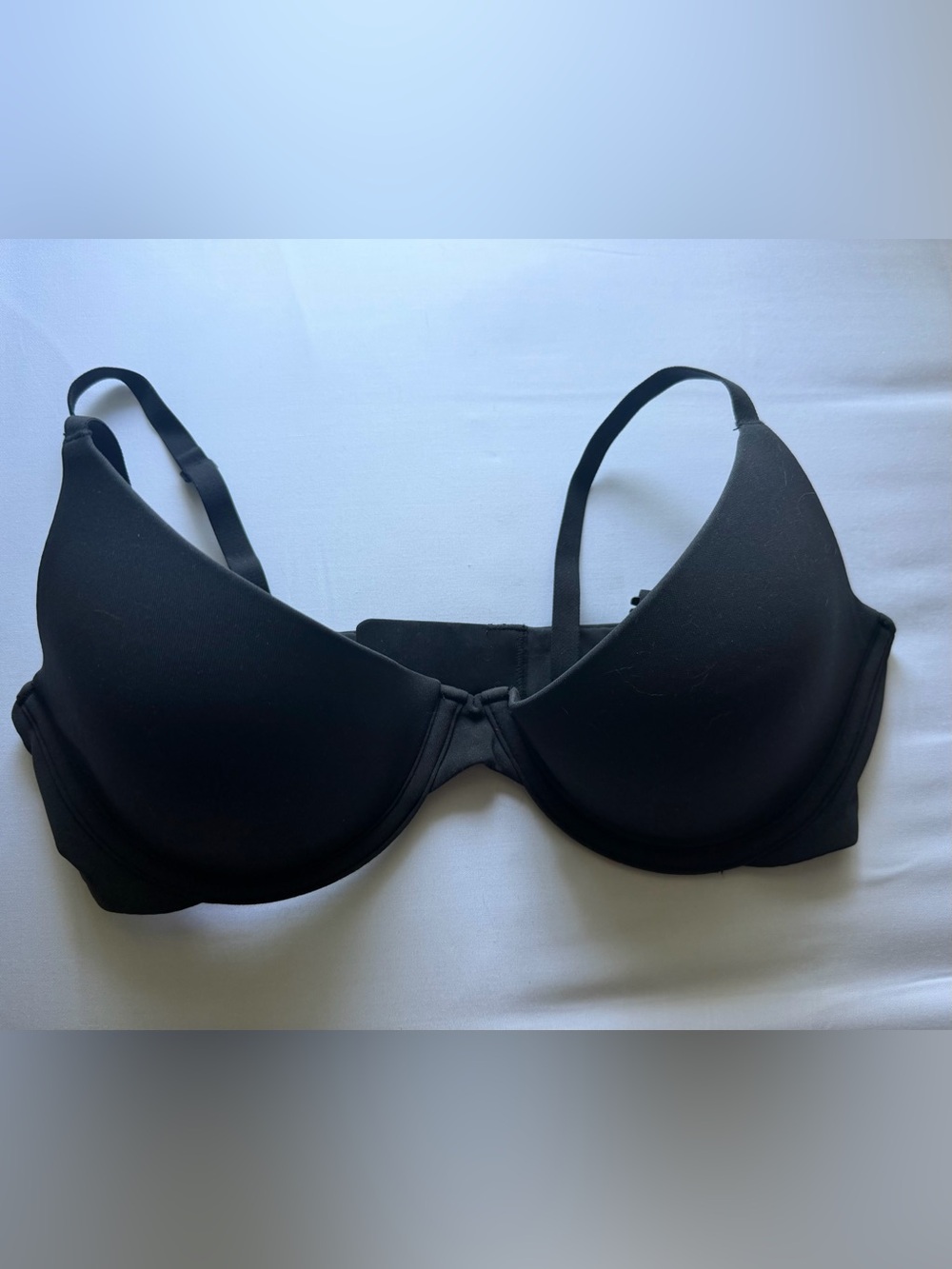 Skims Fits Everybody Plunge Bra Onyx with wire push up support